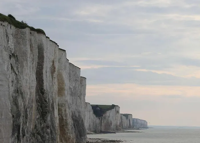 아파트 Billie Blue *